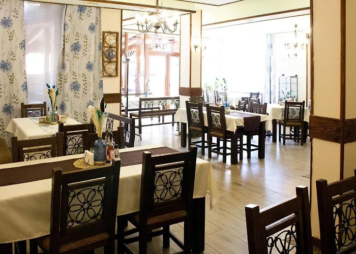 米特奥家庭酒店 3*