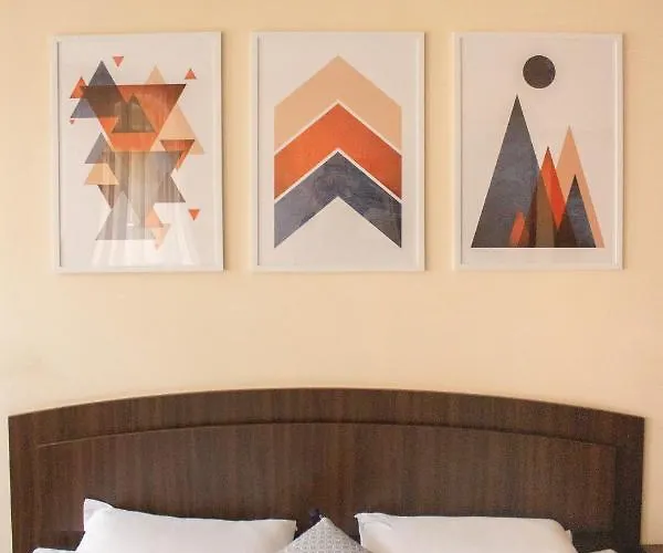 米特奥家庭酒店 酒店 3*