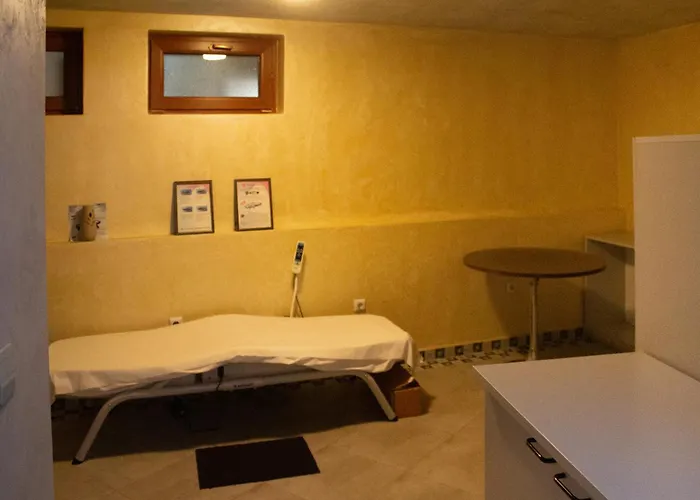 米特奥家庭酒店 酒店 切佩拉雷