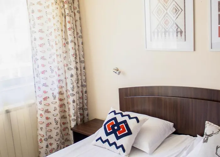 米特奥家庭酒店 切佩拉雷