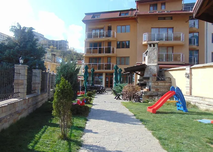 米特奥家庭酒店